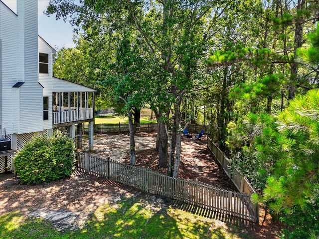 2827 Tradewind Drive, Mount Pleasant, SC 29466