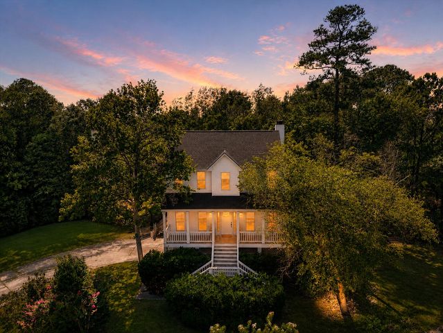 2827 Tradewind Drive, Mount Pleasant, SC 29466