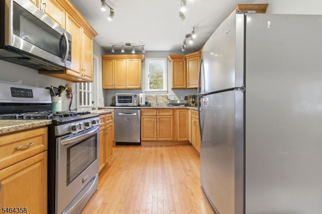 86 Hiawatha Blvd, Parsippany-troy Hills Twp., NJ 07034 — photo 3