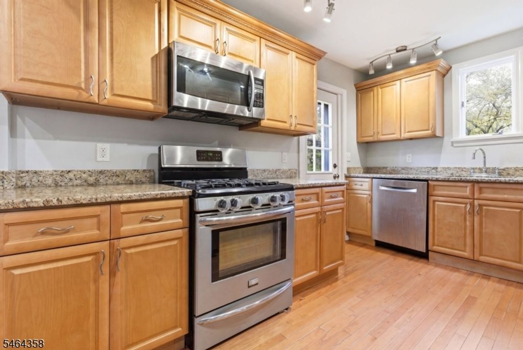 86 Hiawatha Blvd, Parsippany-troy Hills Twp., NJ 07034 — photo 4