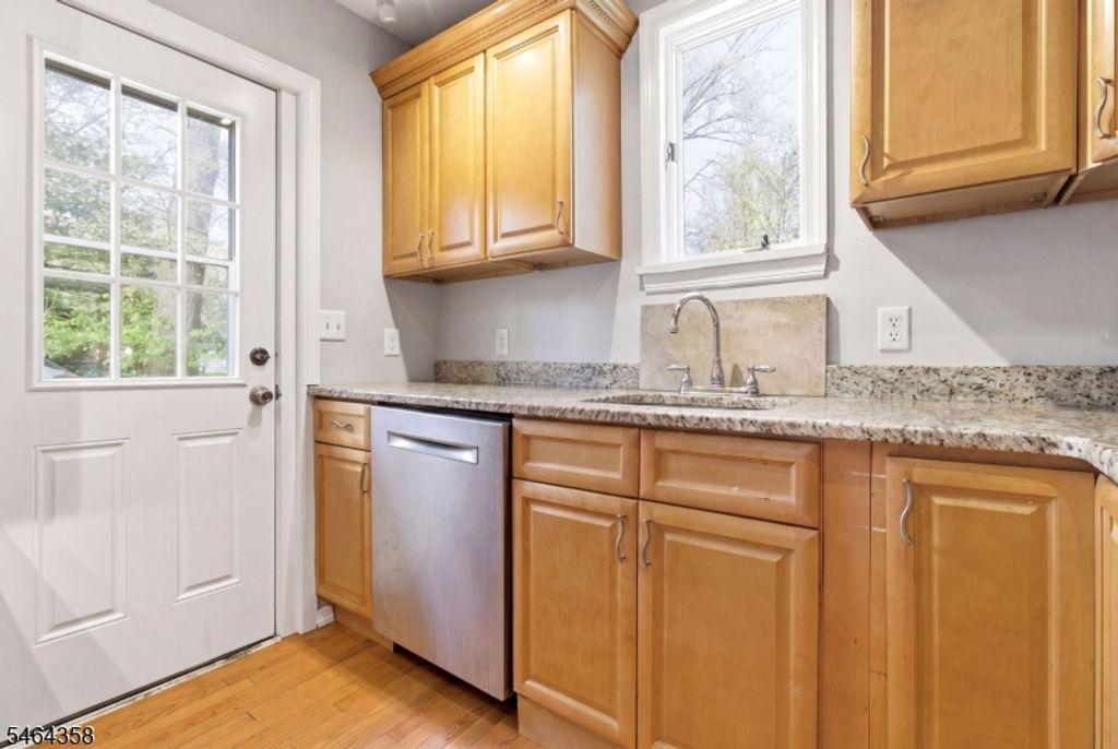 86 Hiawatha Blvd, Parsippany-troy Hills Twp., NJ 07034 — photo 5