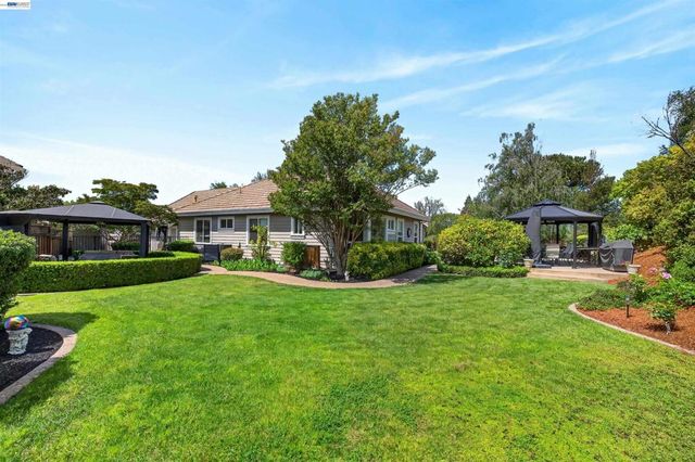 496 Montori Ct, Pleasanton, CA 94566