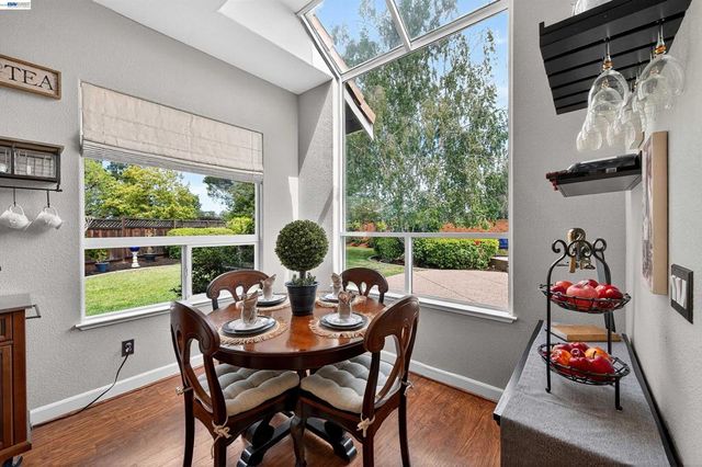 496 Montori Ct, Pleasanton, CA 94566