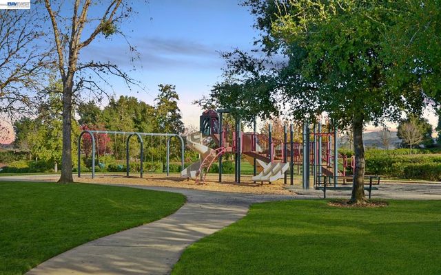 496 Montori Ct, Pleasanton, CA 94566