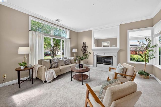 496 Montori Ct, Pleasanton, CA 94566