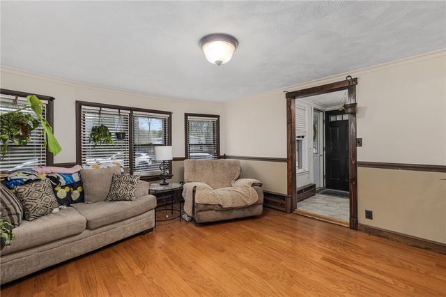19 Prospect Street, Lincoln, RI 02838