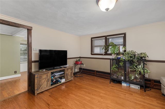 19 Prospect Street, Lincoln, RI 02838