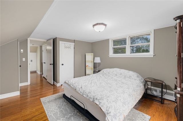 19 Prospect Street, Lincoln, RI 02838