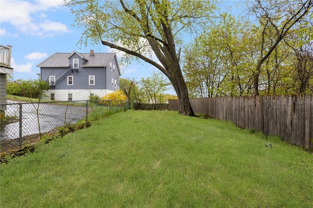 19 Prospect Street, Lincoln, RI 02838