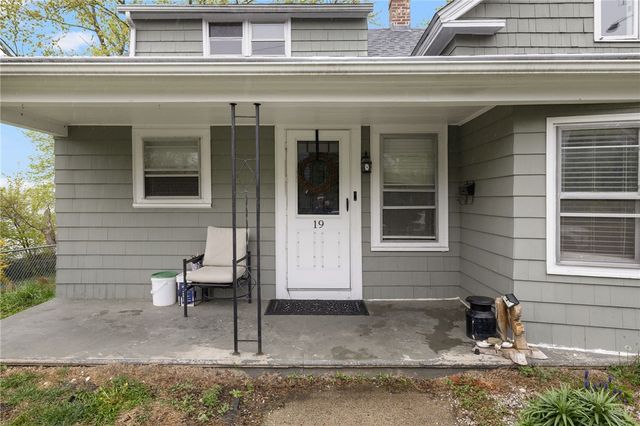 19 Prospect Street, Lincoln, RI 02838