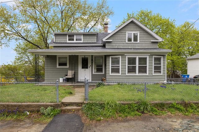 19 Prospect Street, Lincoln, RI 02838