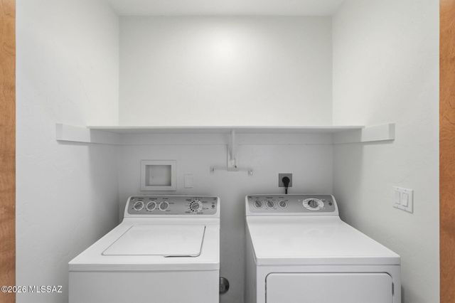 8690 N Maya Court, Tucson, AZ 85742