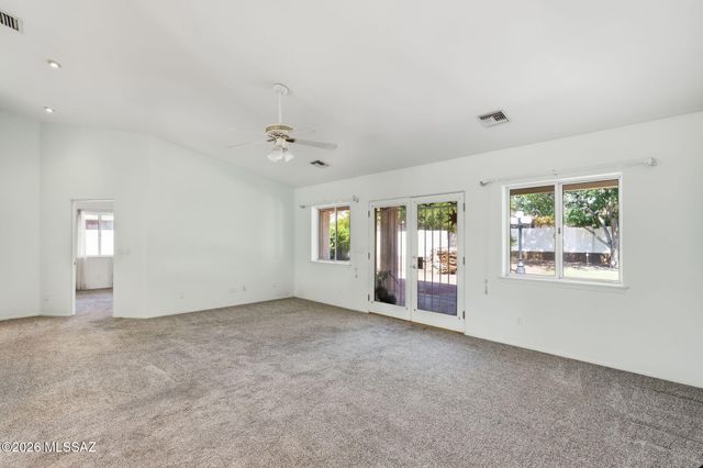 8690 N Maya Court, Tucson, AZ 85742