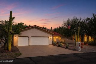 8690 N Maya Court, Tucson, AZ 85742