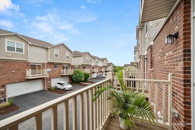 2951 Henley Lane, Naperville, IL 60540