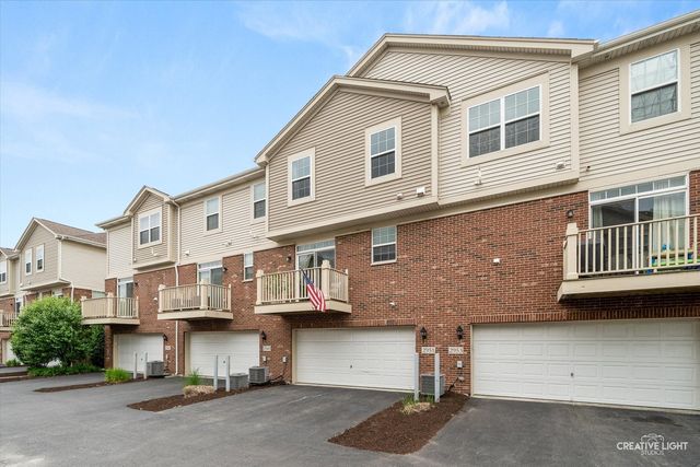 2951 Henley Lane, Naperville, IL 60540
