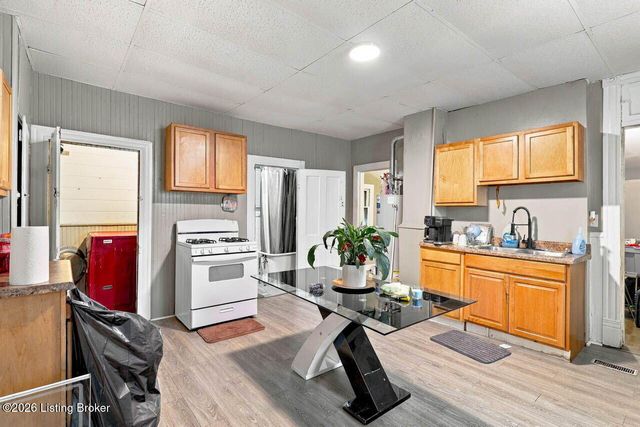 2325 Garfield Ave, Louisville, KY 40212
