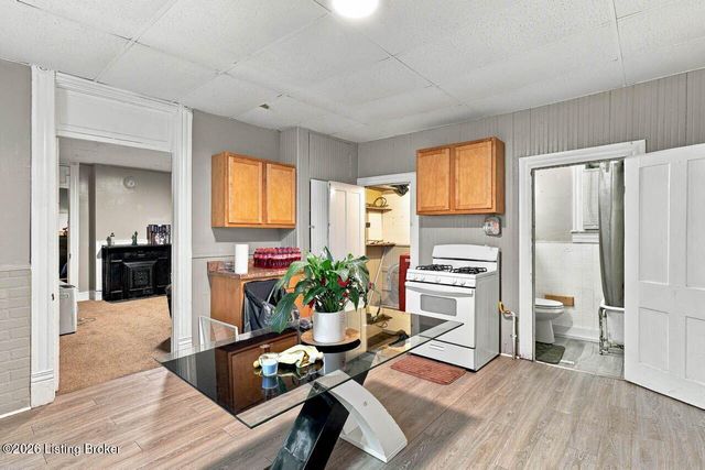 2325 Garfield Ave, Louisville, KY 40212