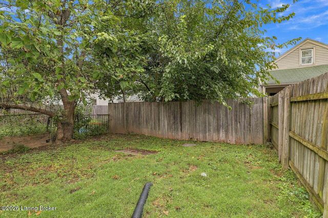 2325 Garfield Ave, Louisville, KY 40212