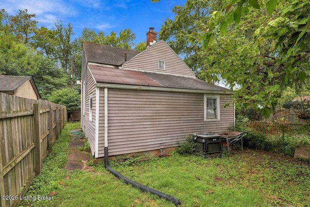 2325 Garfield Ave, Louisville, KY 40212