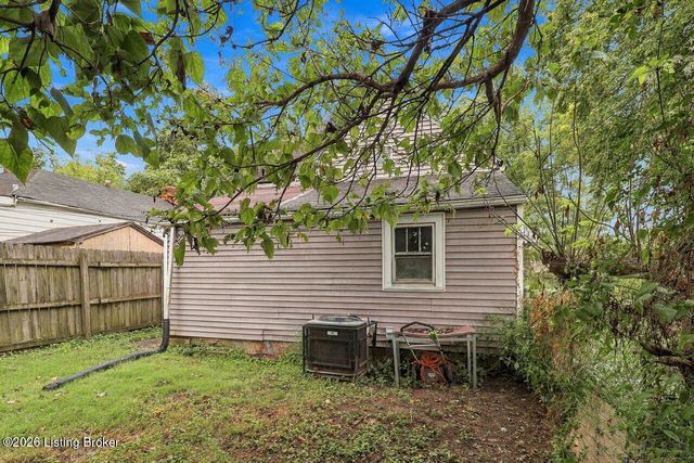 2325 Garfield Ave, Louisville, KY 40212