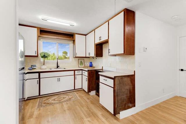 5643 Whitney Ave, Carmichael, CA 95608