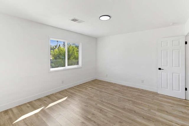 5643 Whitney Ave, Carmichael, CA 95608