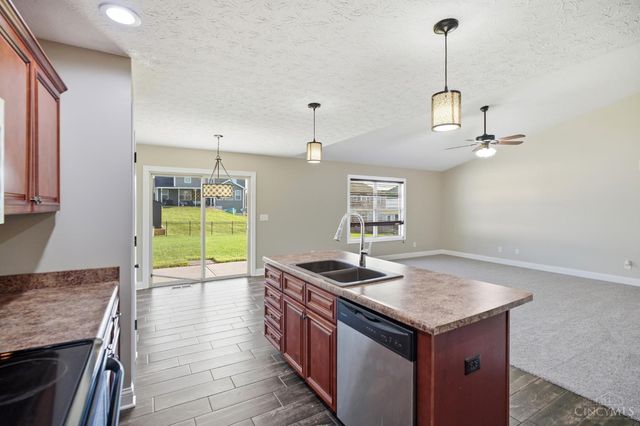 330 Deep Woods Court, Carlisle, OH 45005