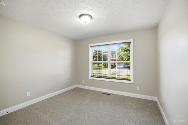 330 Deep Woods Court, Carlisle, OH 45005