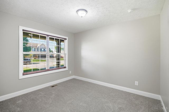 330 Deep Woods Court, Carlisle, OH 45005