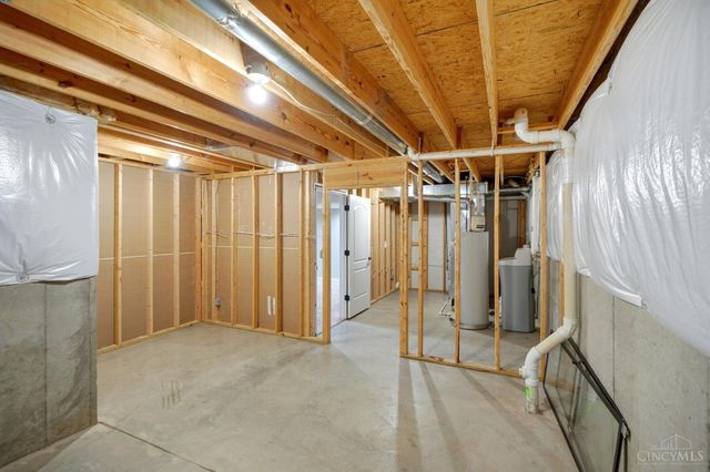 330 Deep Woods Court, Carlisle, OH 45005
