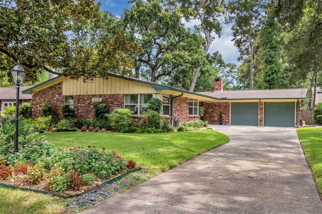 10127 Hazelhurst Drive, Houston, TX 77043
