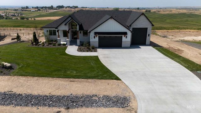 27181 Iron Horse Dr, Caldwell, ID 83607
