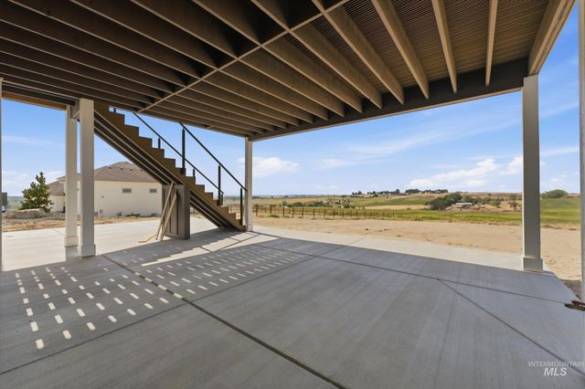 27181 Iron Horse Dr, Caldwell, ID 83607