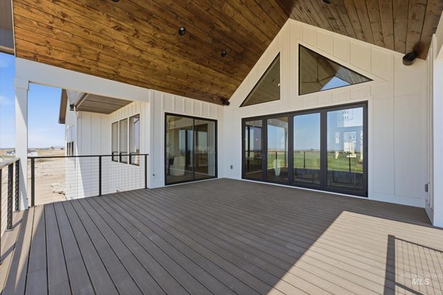 27181 Iron Horse Dr, Caldwell, ID 83607