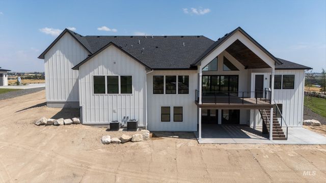 27181 Iron Horse Dr, Caldwell, ID 83607