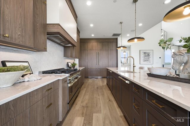 27181 Iron Horse Dr, Caldwell, ID 83607