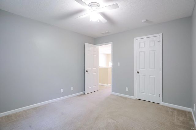 11331 W Paradise Road, Monticello, IN 47960