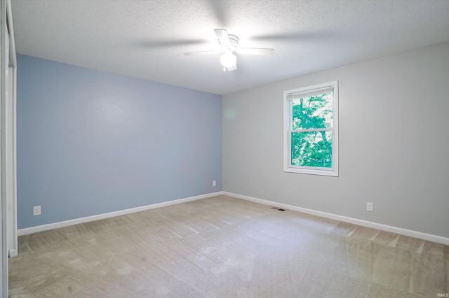 11331 W Paradise Road, Monticello, IN 47960