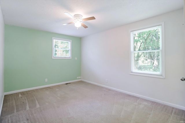 11331 W Paradise Road, Monticello, IN 47960