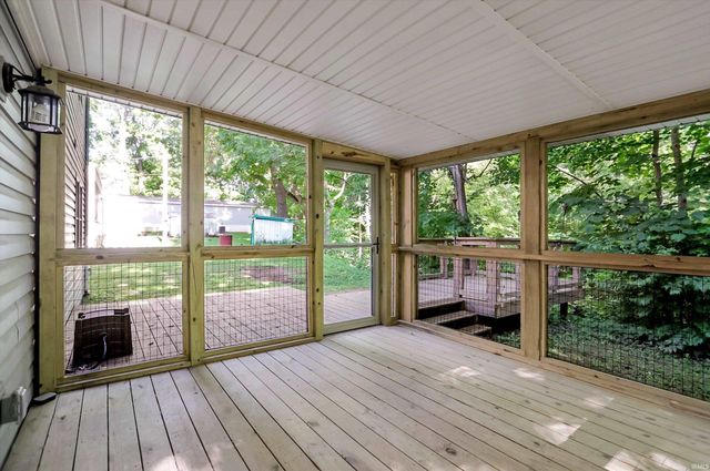 11331 W Paradise Road, Monticello, IN 47960