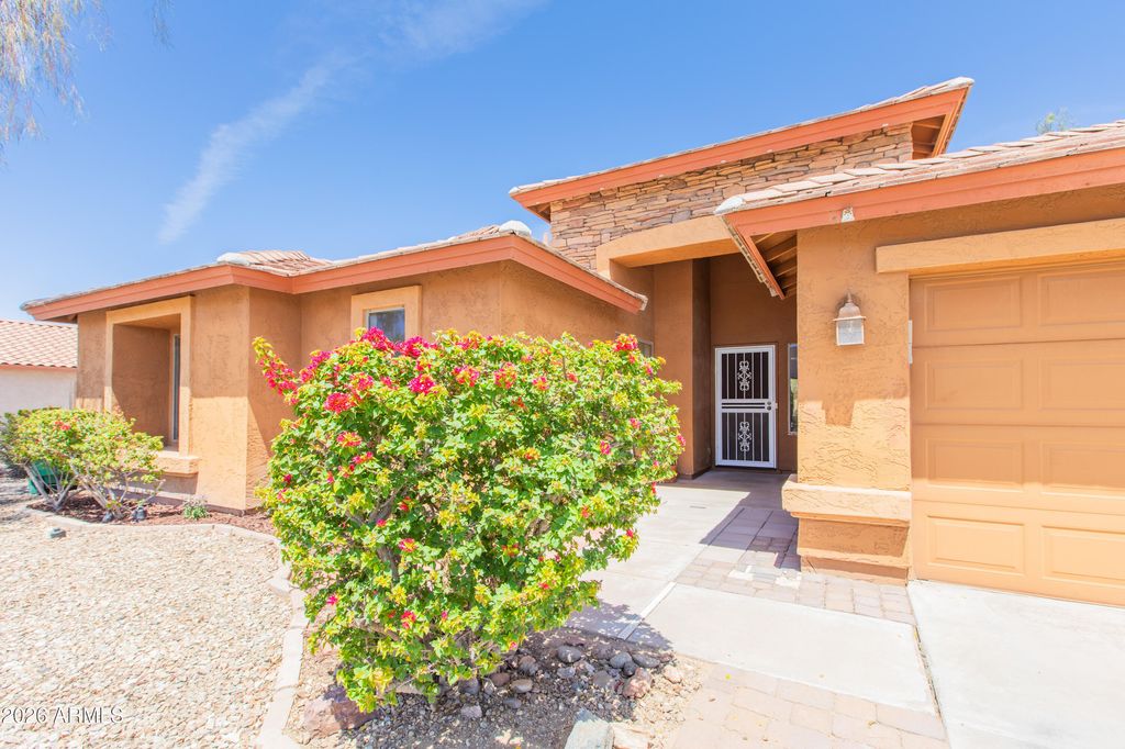 15942 W ADAMS Street, Goodyear, AZ 85338 — photo 2