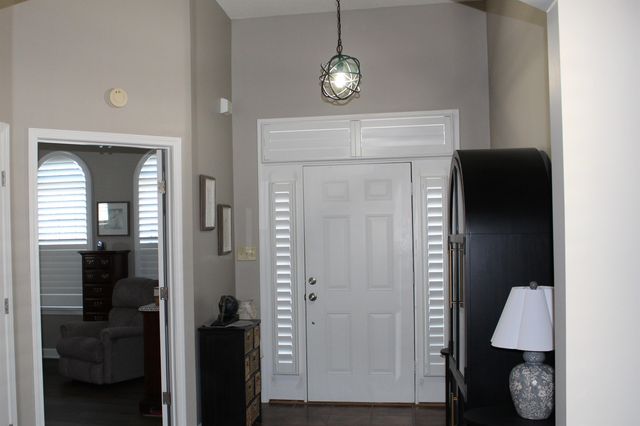 8680 WATERCREST DR, Millington, TN 38053