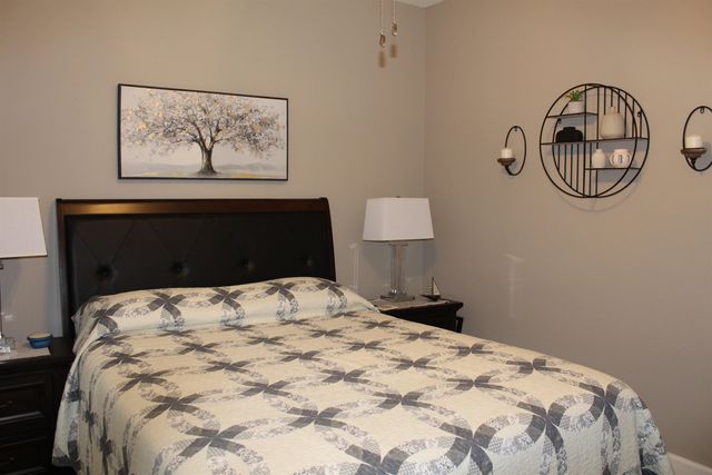 8680 WATERCREST DR, Millington, TN 38053