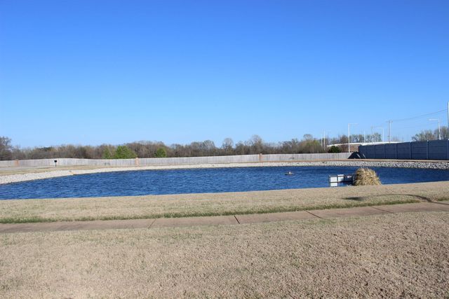 8680 WATERCREST DR, Millington, TN 38053