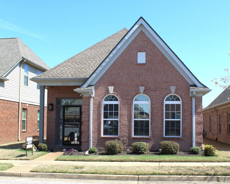 8680 WATERCREST DR, Millington, TN 38053