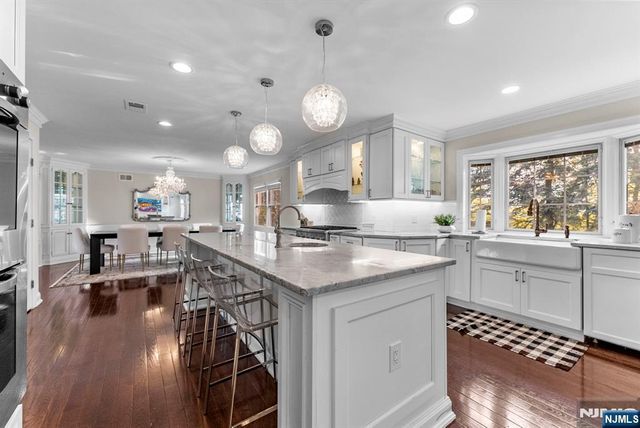 16 Dudley Court, Wayne, NJ 07470