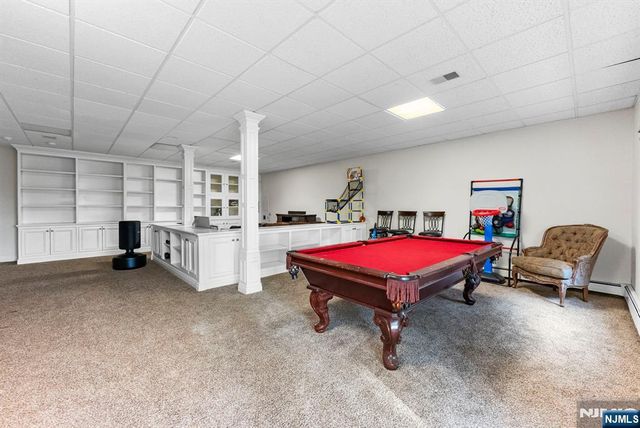 16 Dudley Court, Wayne, NJ 07470