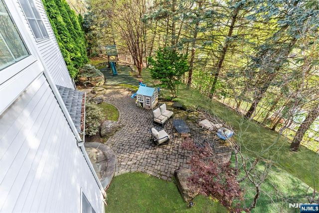 16 Dudley Court, Wayne, NJ 07470
