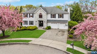 16 Dudley Court, Wayne, NJ 07470